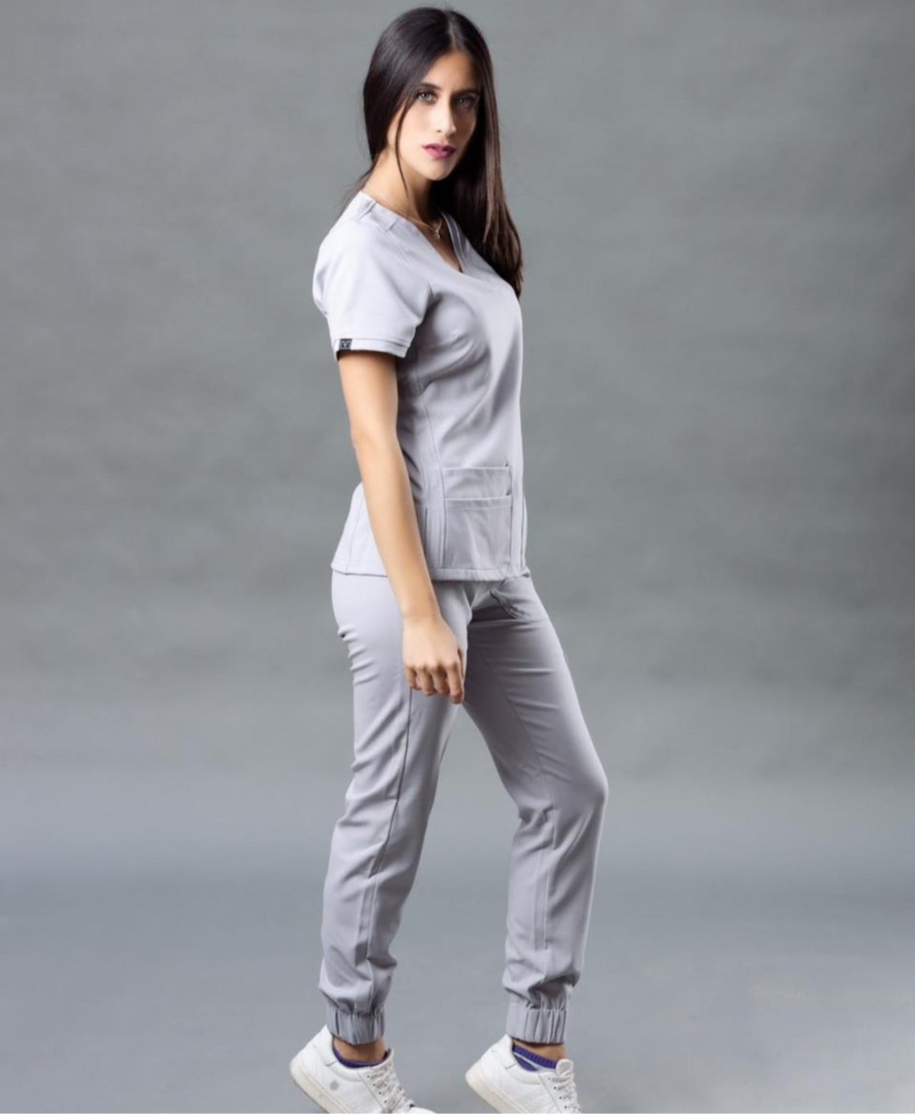 Scrub Jogger Dama Gris Perla